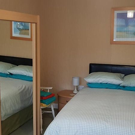 Causeway Coast Ground Floor Apartment Sleeps 5 Armoy Exterior photo